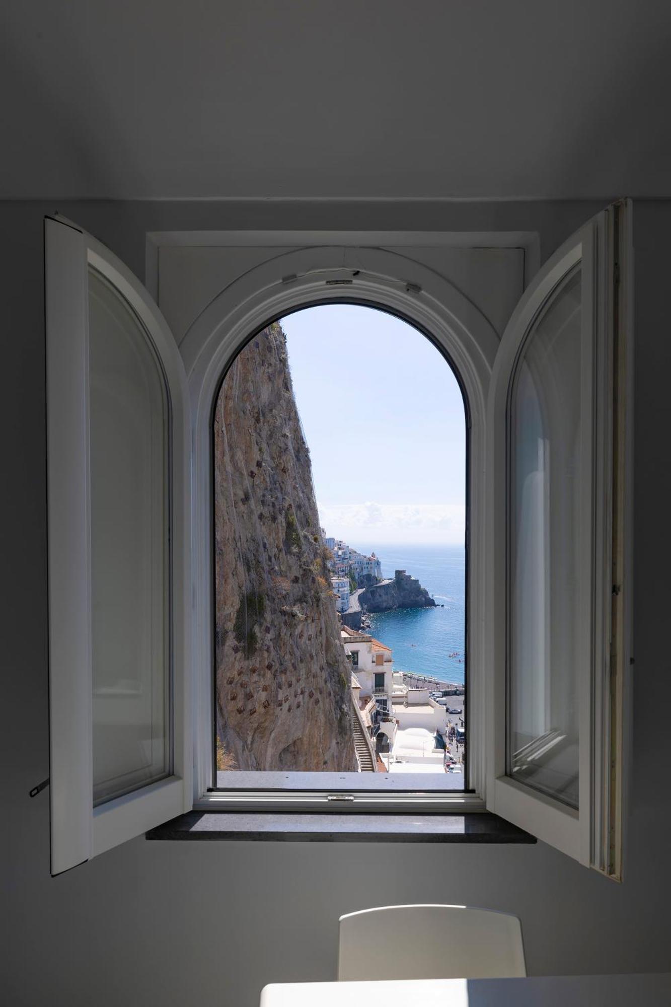 Apartments Amalfi Design Sea View Accessible By 250 Steps Esterno foto