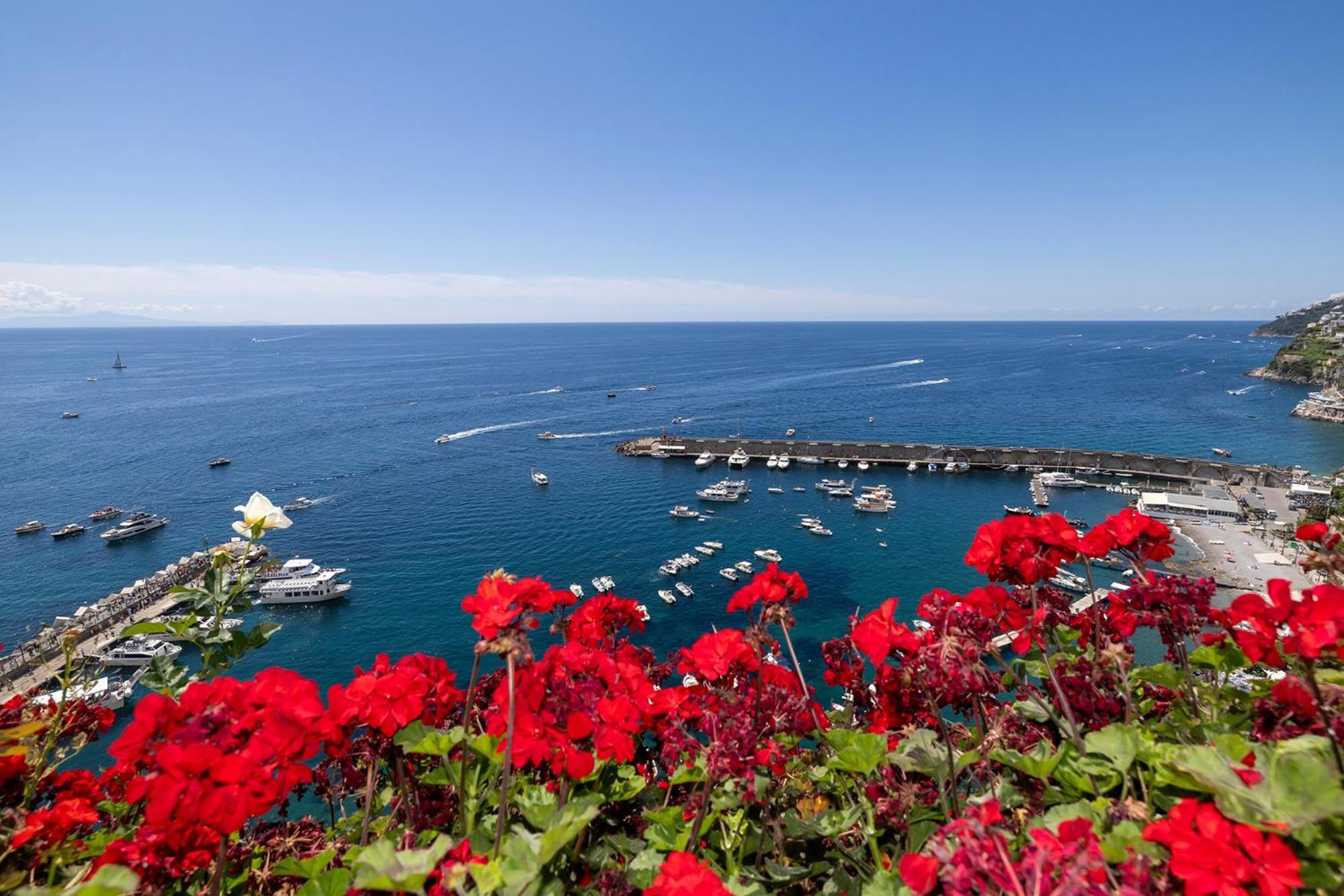 Apartments Amalfi Design Sea View Accessible By 250 Steps Esterno foto
