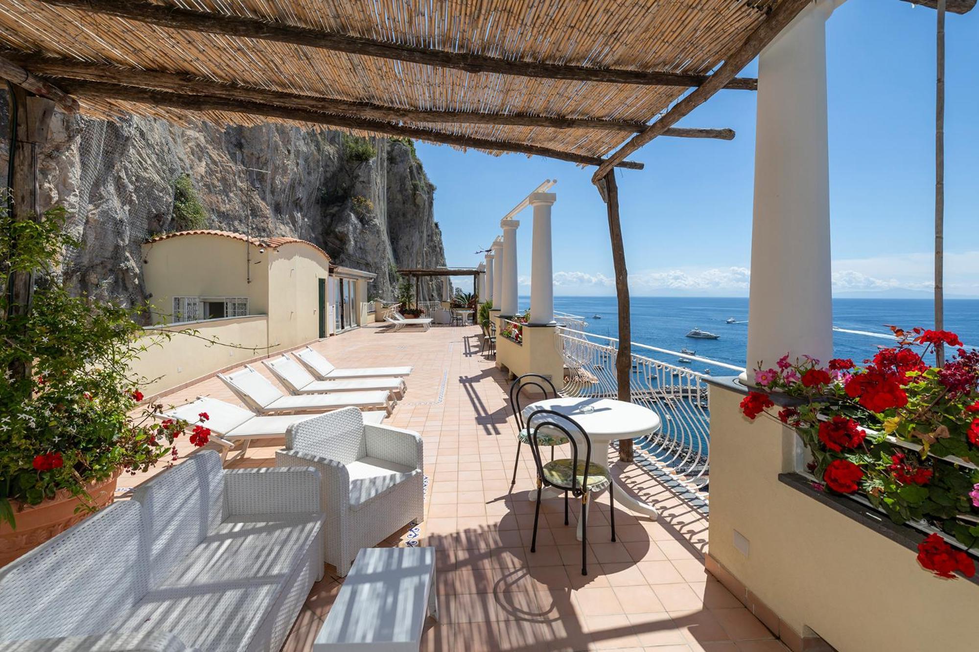 Apartments Amalfi Design Sea View Accessible By 250 Steps Esterno foto
