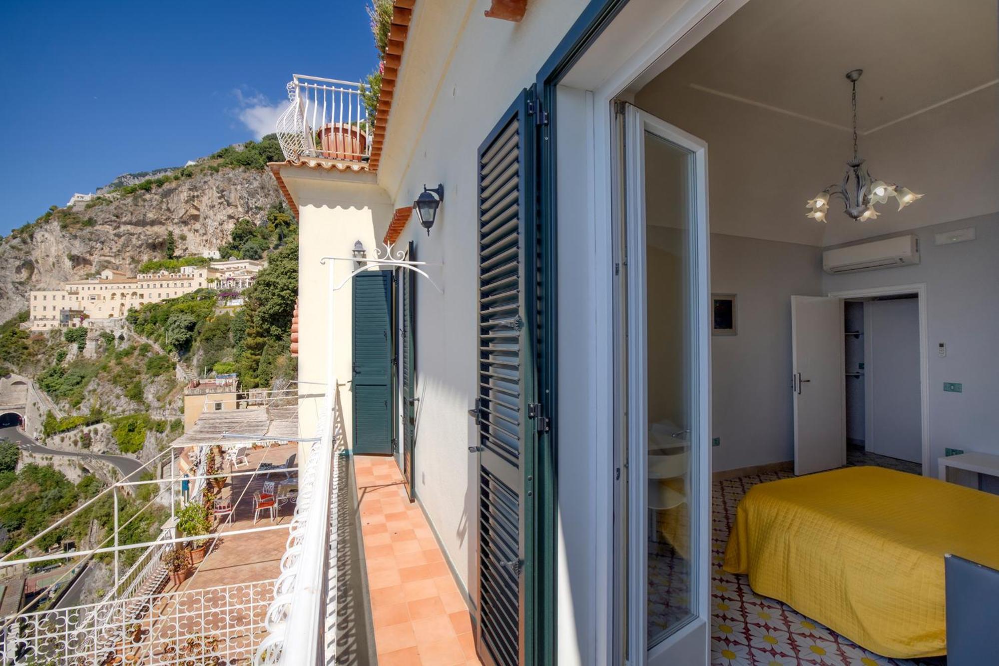 Apartments Amalfi Design Sea View Accessible By 250 Steps Esterno foto